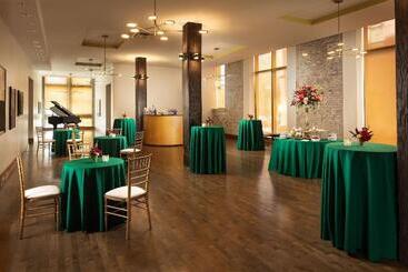 هتل The Westin St. Louis