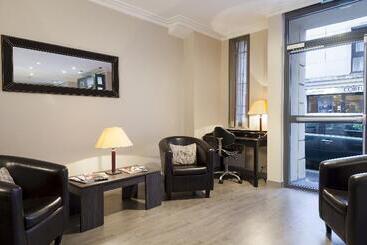 Timhotel Tour Eiffel
