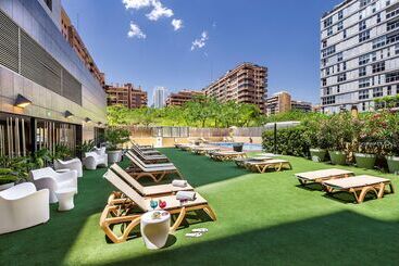 هتل Valencia Oceanic Affiliated By Meliá