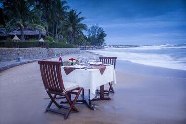 هتل Victoria Phan Thiet Beach Resort & Spa