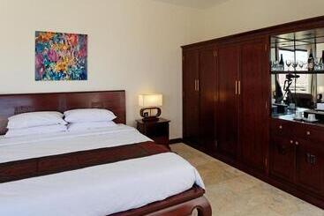 هتل Victoria Phan Thiet Beach Resort & Spa