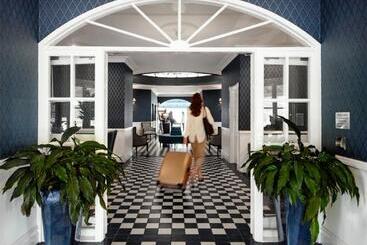 هتل Voco™ Kirkton Park Hunter Valley, An Ihg
