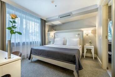 Ratonda Centrum Hotels
