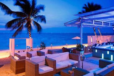 استراحتگاه Pullman Pattaya Hotel G