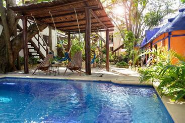 هاستل Amar Inn