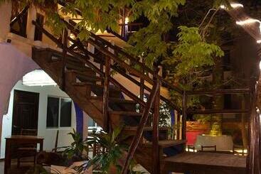 هاستل Amar Inn