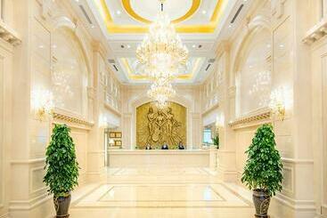 هتل Vienna International