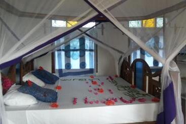 استراحتگاه Laguna Palace Zanzibar