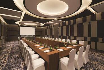 هتل Hyatt Place Yinchuan Yuecaicheng