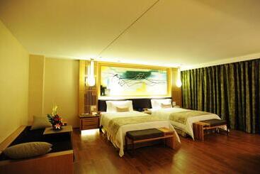 هتل Huidong Regal Palace Resort