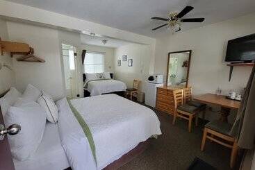 Mountain Springs Motel