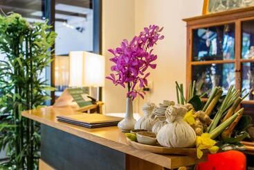 Nai Yang Beach Resort And Spa