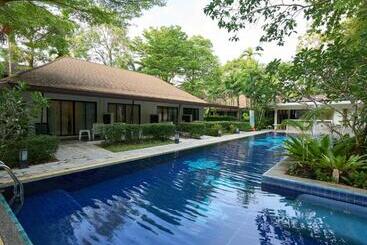 Nai Yang Beach Resort And Spa