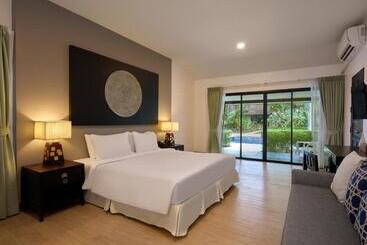 Nai Yang Beach Resort And Spa