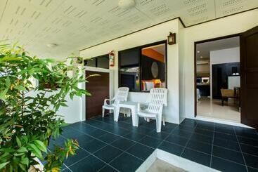 Nai Yang Beach Resort And Spa