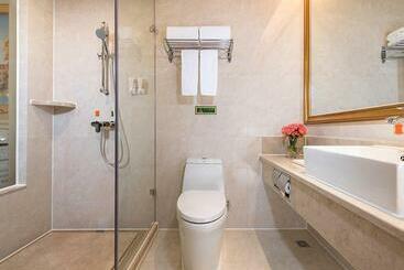 Vienna International Hotel Shenzhen Longhua Center