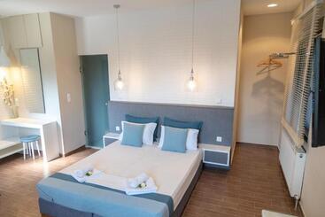 Ampoulos Rooms & Apartments