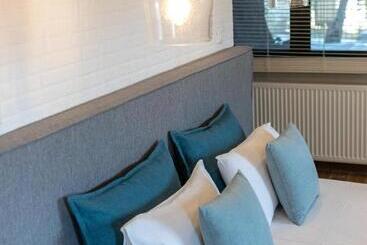 Ampoulos Rooms & Apartments