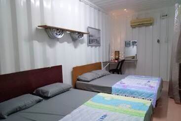 هتل 5 Stone Cabin Chalet