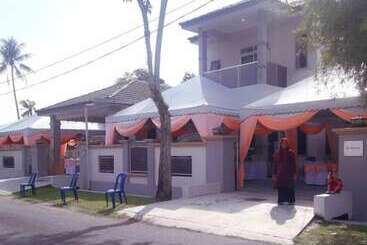 هتل Arrayyan Guesthouse & Homestay