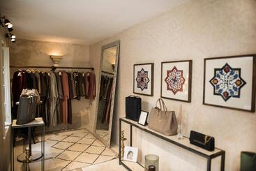 Dar Mayshad Riad   Luxurious Boutique Hotel In The Medina