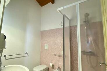 هتل Due Passi B&b