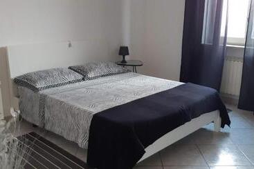 هتل B&b Frontepista