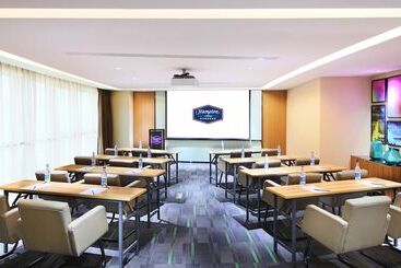 هتل Hampton By Hilton Zhongshan Nanlang