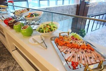 هتل Hampton By Hilton Zhongshan Nanlang