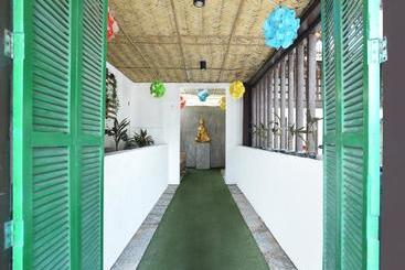 酒店 Poleng Villa