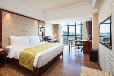 Yuexin Tomorrow Hotel Sanya