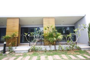 Phumi Resort