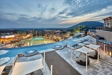 Shinhwa Jeju Shinhwa World Hotel & Resorts