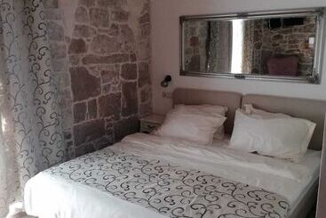 تختخواب و صبحانه Boutique Vila Marijini Dvori