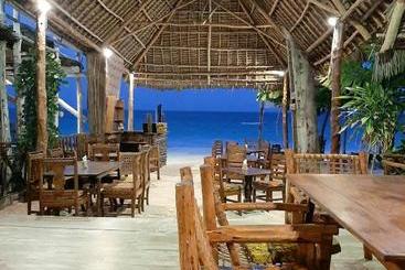 تختخواب و صبحانه Sunrise Lodge Zanzibar