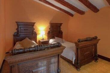 Cozy Cottage In Subirats With Swimming Pool