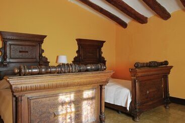 Cozy Cottage In Subirats With Swimming Pool