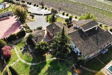 Cozy Cottage In Subirats With Swimming Pool