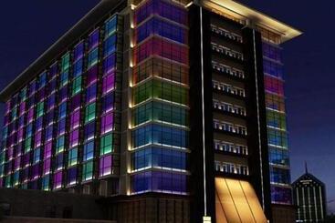 هتل Grand Nest