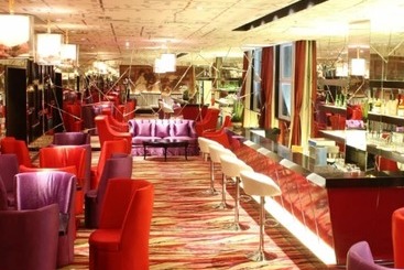 هتل Grand Nest