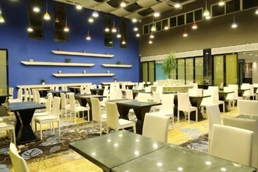 هتل Grand Nest
