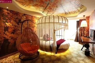 هتل Grand Nest