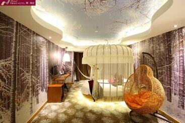 هتل Grand Nest