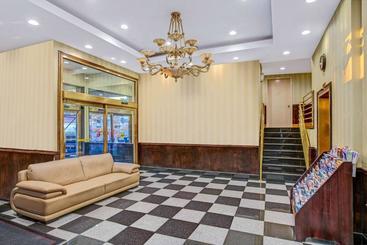 هتل Hillcrest  Near Jfk Air Train