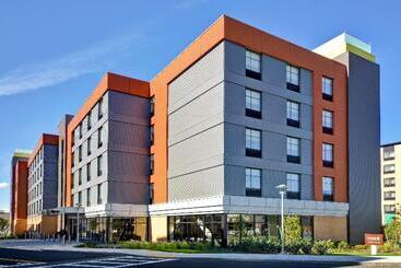 هتل Home2 Suites By Hilton Boston South Bay