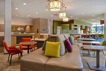 هتل Home2 Suites By Hilton Boston South Bay