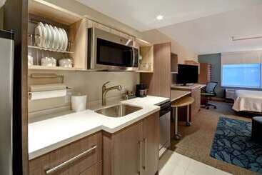 هتل Home2 Suites By Hilton Boston South Bay