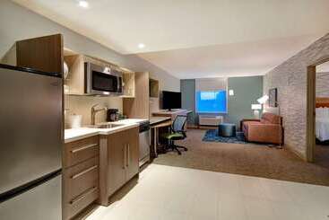 هتل Home2 Suites By Hilton Boston South Bay