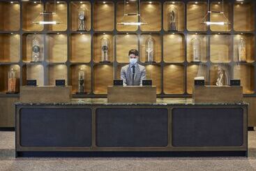 هتل Hyatt Place Chicago Medical/university District