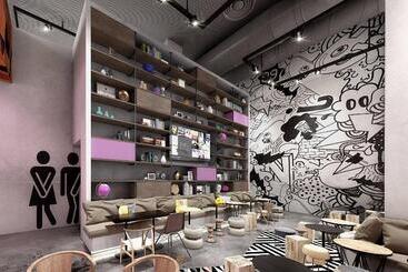 هتل Moxy Lisboa Oriente
